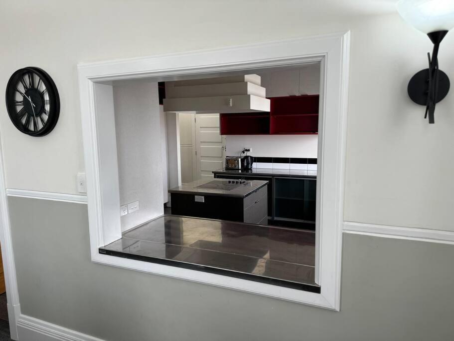 4 Large Bedroom Apartment In The City Hastings Ngoại thất bức ảnh