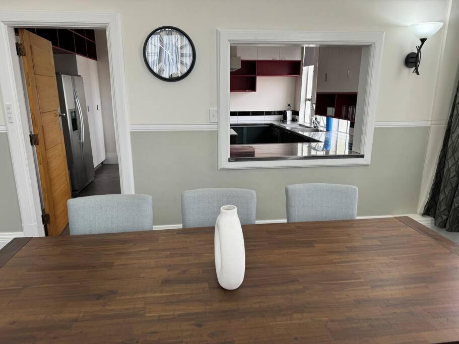 4 Large Bedroom Apartment In The City Hastings Ngoại thất bức ảnh